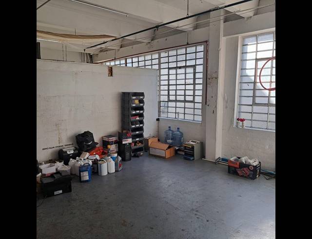 INDUSTRIAL PROPERTY TO RENT IN NEAVE INDUSTRIAL